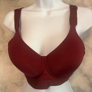 Alo Yoga Heroine Sports Bra